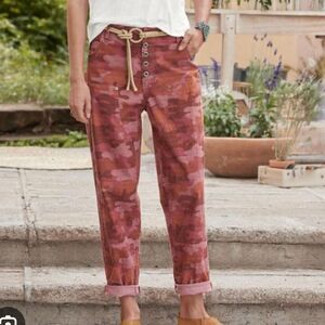 Sundance pink and orange camo carpenter pant size 8p